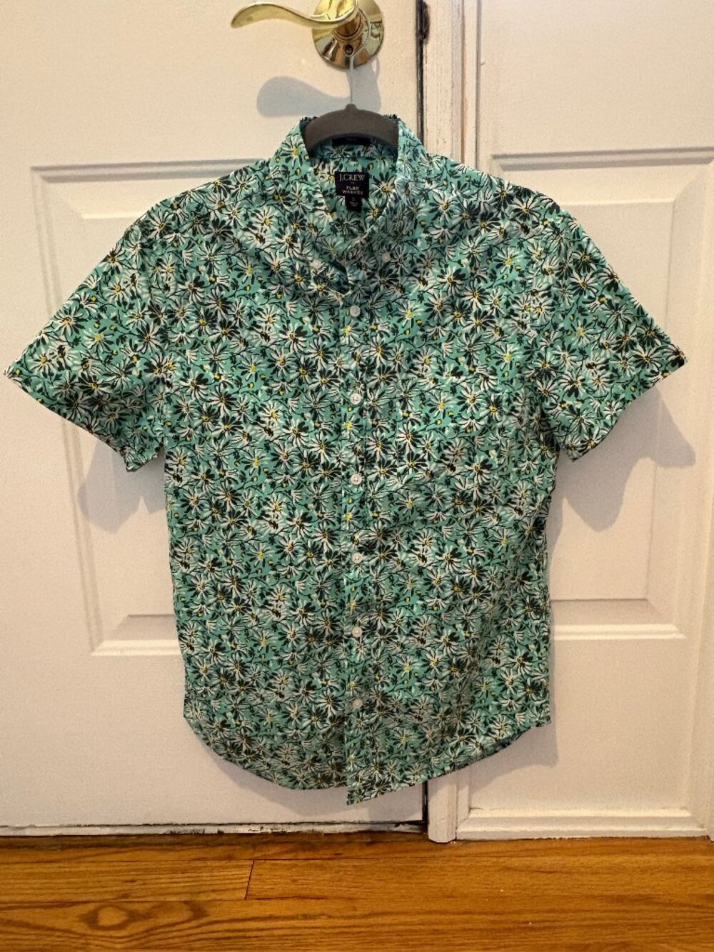 J. Crew Flex Washed Shirt Small Slim Fit Short Sleeve Floral Button Down Stretch